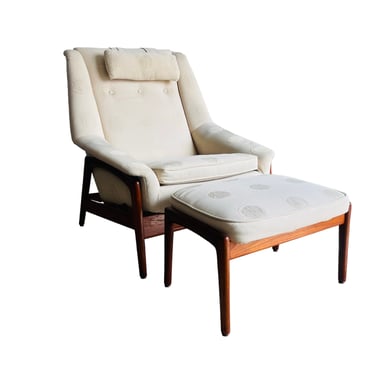Mid Century Modern Dux Lounge Chair & Ottoman 