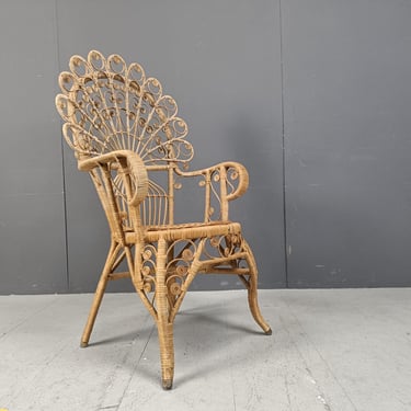 Vintage wicker peacock chair, 1970s - mid century modern lounge chair - rattan chair - unique rattan chair - high back chair 