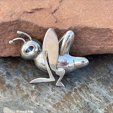 Vintage Mexico Sterling Silver Large Grasshopper with Black Eye Pin / Brooch 