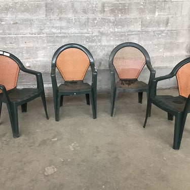 4 PVC Patio Chairs (Seattle)