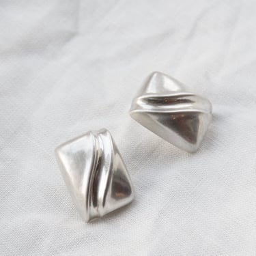 Sterling Rippled Cube Earring 