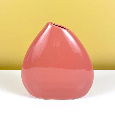 Teardrop Shaped Vase with Asymmetrical Opening 