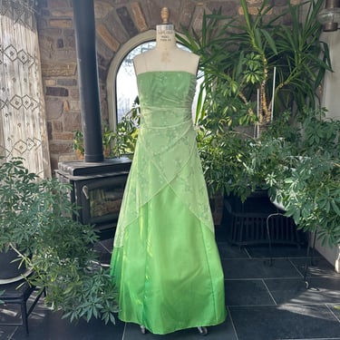 green y2k dress Buy vintage Y2K Alessandro De Benedetti green evening dress with ruffles at  Cavalli e Nastri