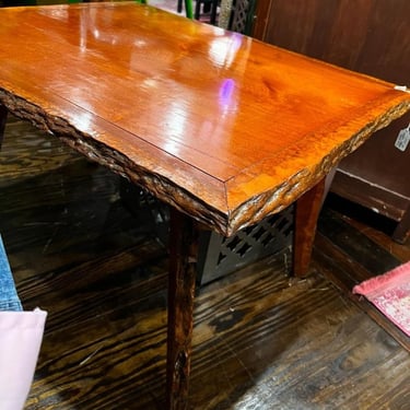 Beautiful live edge coffee table. Cabin in the woods vibes. 27.5” x 31.5” x 20” 