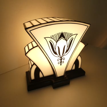 Art Deco Lamp 