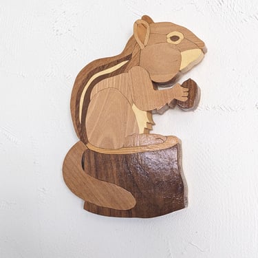 Wood Chipmunk Squirrel Wall Hanging 