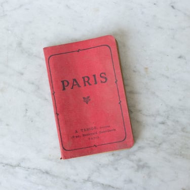 Plan de Paris Guide Book