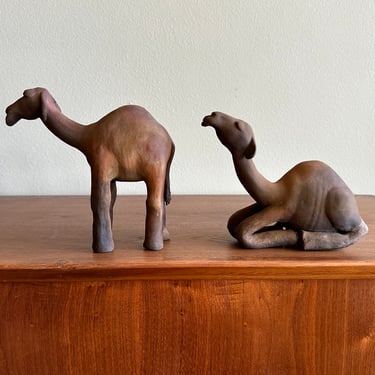 Vintage raku camel pair / charming handmade animal sculptures 