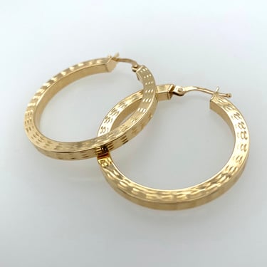 Modernist Timeless 14k Yellow Gold Etched Round Hoop Pierced Earrings Italy 3.7g 