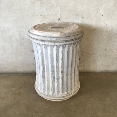 Vintage Witt Cornice Co. Wittcan Trashcan