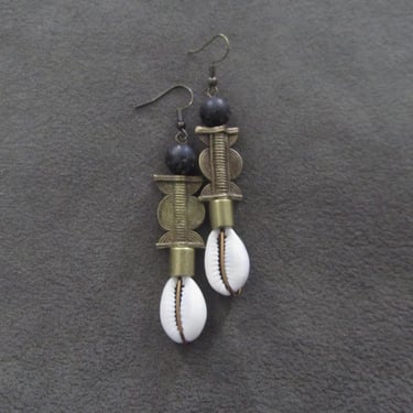 Bronze baule and cowrie shell earrings 