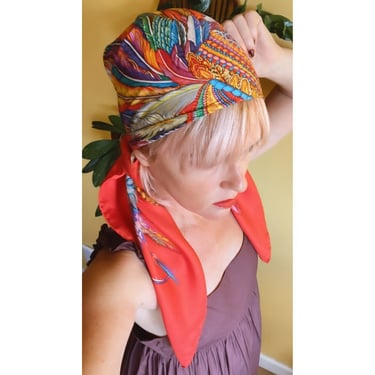 Vintage GUCCI Feather Carnival Headdress Scarf Designer Head Scarves Sleeveless Top 