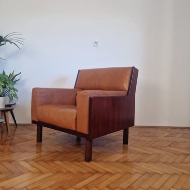 Mid Century Italian Brown Leather Armchair  / King Chair / Vintage Sofa Chair / Design by Anonimo Castelli / Made in Italy / 1970s 