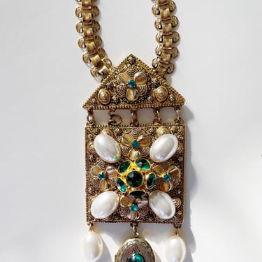 Treasure chest locket necklace 