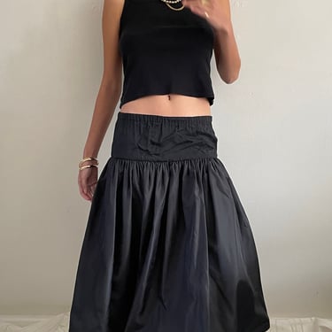 50s silk taffeta skirt / vintage black silk taffeta gathered ruched full lightweight elastic dropped waist horsehair midi skirt | Medium 