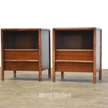 Robsjohn Gibbings for Widdicomb Nightstands - A Pair 