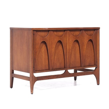 Broyhill Brasilia Mid Century Walnut Credenza - mcm 