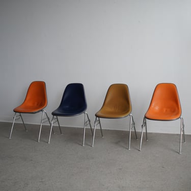 DSS-1  Chairs by Charles and Ray Eames for Herman Miller