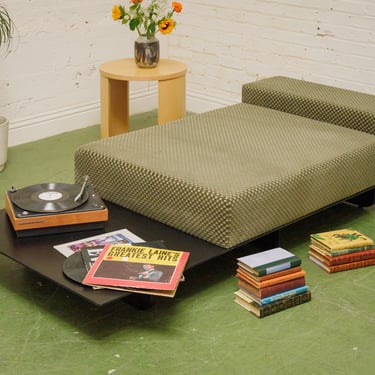 Olive Checker Daybed Lounge