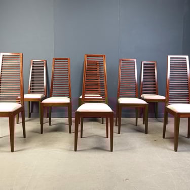 Set of 8 Italian high back dining chairs, 1980s - vintage design dining chairs - high back dining chairs - large dining chairs 