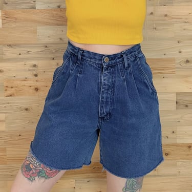 90's Vintage High Rise Jean Shorts / Size 28 