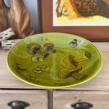 Free Shipping Within Continental US - Vintage Plate with Mushroom Design with Interesting Glaze 