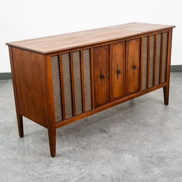 Mid Century Zenith Console Stereo, Model X940 | ProRefine