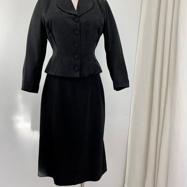 1940's 2 Piece Black Suit - Ribbed RAYON - Cloth Covered Buttons - Skirt Side Kick Pleats - Size Medium - 28 Inch Waist 
