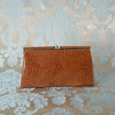 Vintage 1950s Triangle New York Alligator Embossed Brown Clutch Purse with Gold Tone Hardware 