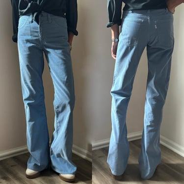 1970's Light Blue Levi Cords Midrise Flares WHITE TAB size 4/6 