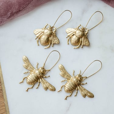 gold bee earrings, vintage insect charm dangle earrings, cute cottagecore jewelry, big bee earrings 