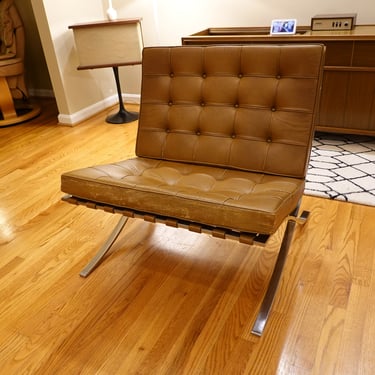 Free shipping - Authentic Caramel Barcelona Chairs by Mies van der Rohe for Knoll, 1970s 