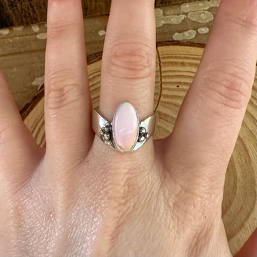 PINK DECO Conch Shell and Sterling Silver Ring | Art Deco Style | Navajo Native American Southwestern Jewelry | Size 8 & 9 1/4 