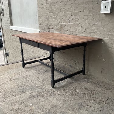 William & Mary Style Trestle Table