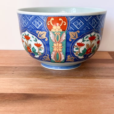 Colorful Japanese Decorative Bowl. Arita Japanese Porcelain Rice Bowl/Ramen Bowl. Decorative Asian Bowl. 
