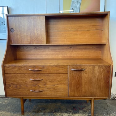 Mid Century Teak Cocktail Cabinet/Highboard