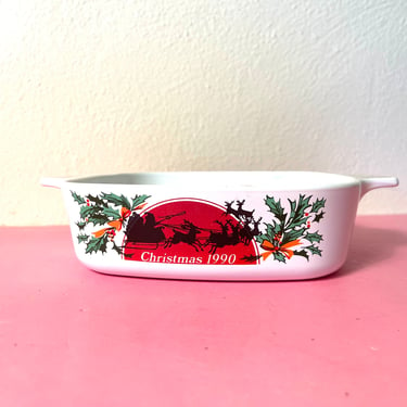 Vintage 1981 Santa Corning Ware Range Toppers 2.5 Quart Casserole Christmas  1981, Rocket City Retro