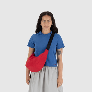 Baggu | Medium Crescent Bag in Red