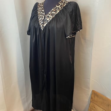 Vanity Fair Leopard Print Black Robe House Coat Nightie Pinup Lingerie 1970s Vintage M 