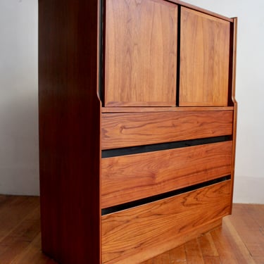 6 Drawer Highboy Dresser by Dillingham