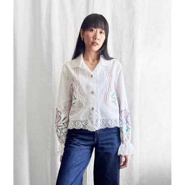 Tablecloth Boxy Shirt - vintage 70s Floral hand embroidered crochet lace tablecloth white women's cropped top long sleeved ruffle blouse 