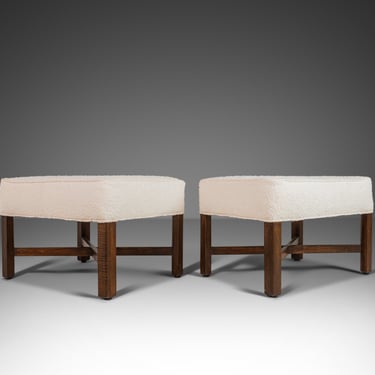 Set of Two ( 2 ) Mid Century Ottomans / Footstools in the Manner of Edward Wormley for Dunbar in Knoll Fabrics White Bouclé, USA, c. 1960s 