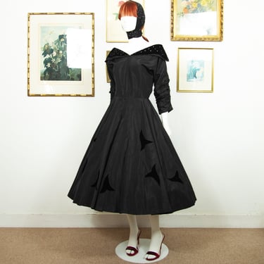 Vintage 1950s Black Taffeta Maxi Ballgown Dress Fit & Flare Full Skirt  Velvet Details Size S UK 10 