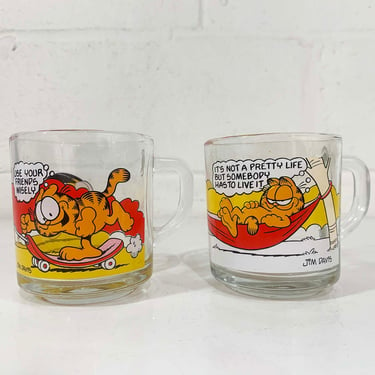 Vintage Garfield Mugs Set of 2 Pair Glass Tea Coffee McDonald's Jim Davis Retro Kitsch Kitchen 1970s 70s Cartoon 