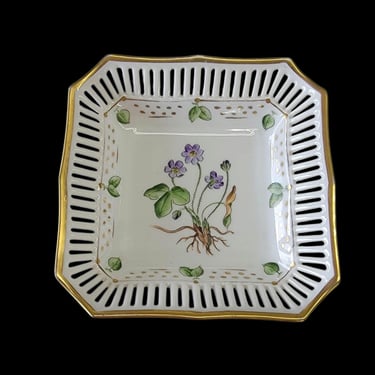 Floral Donica Handpainted Anemone Hepatica Pierced Porcelain Plate 