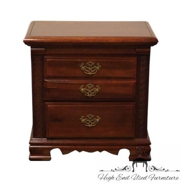 VAUGHAN BASSETT Traditional Chippendale Style 26″ Two Drawer Nightstand 30-226 