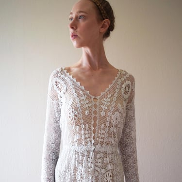 Antique Irish crochet lace dress . vintage wedding dress . size xs to small 