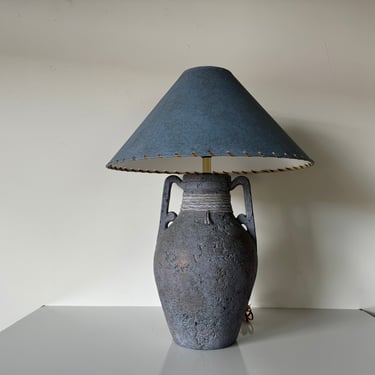 1980's Vintage Lee Reynolds Table Lamp With Shade 