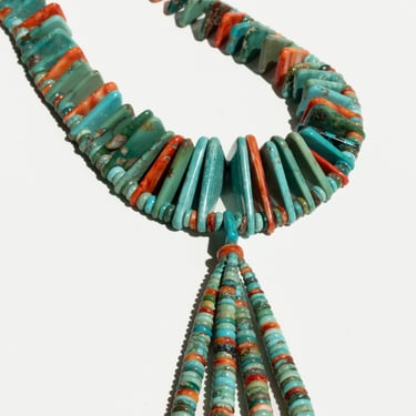 Turquoise beaded necklace