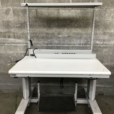 Deluxe Adjustable Height Work Table (Seattle)